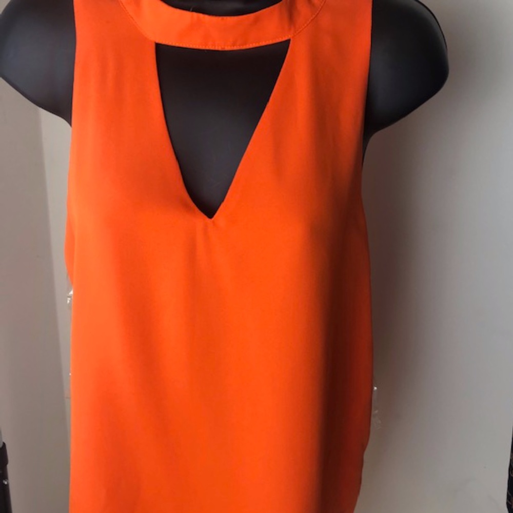NWT Orange V-Neck sleeveless blouse | Size L
